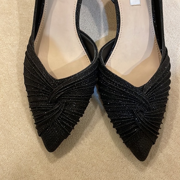 NEW Nina Taylie Black Sparkle Pointy Toe low heel pump in size 10 - Picture 2 of 6